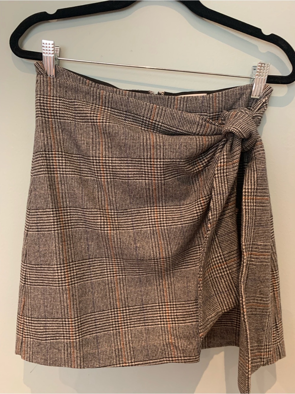Plaid Tie-Waist Mini Skirt - Black and Cream